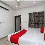 Hotel Bir - 5 Mins Away From Nizamuddin Dargah