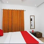 Hotel Bir - 5 Mins Away From Nizamuddin Dargah