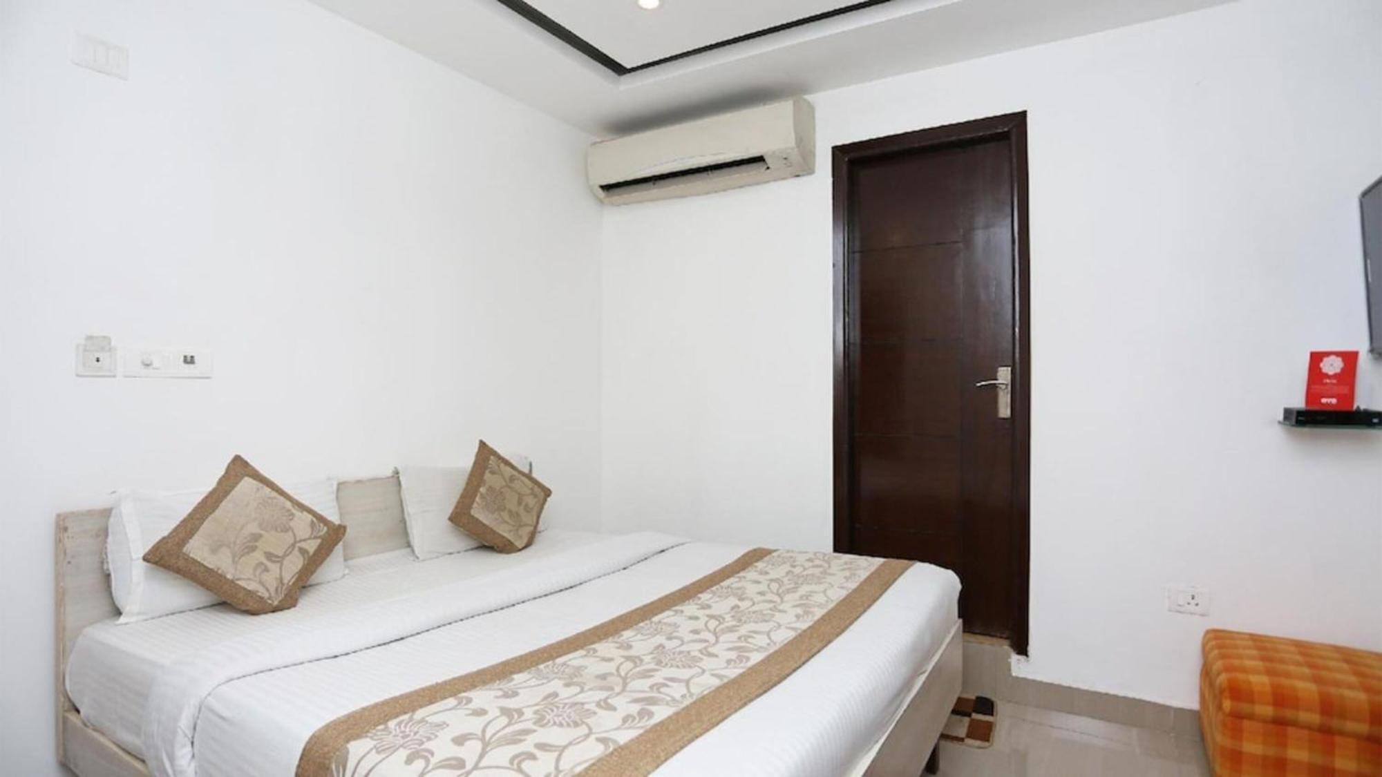 Hotel Bir - 5 Mins Away From Nizamuddin Dargah