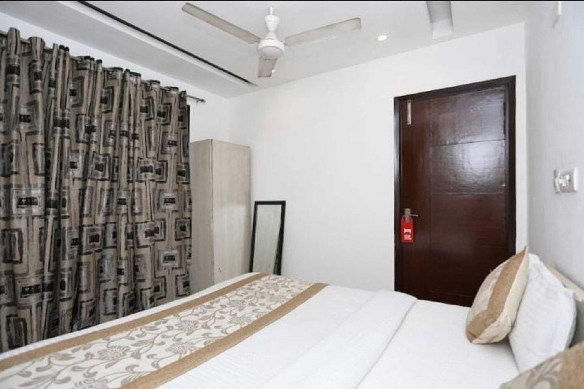 Bir - 5 Mins Away From Nizamuddin Dargah Hotel 3*